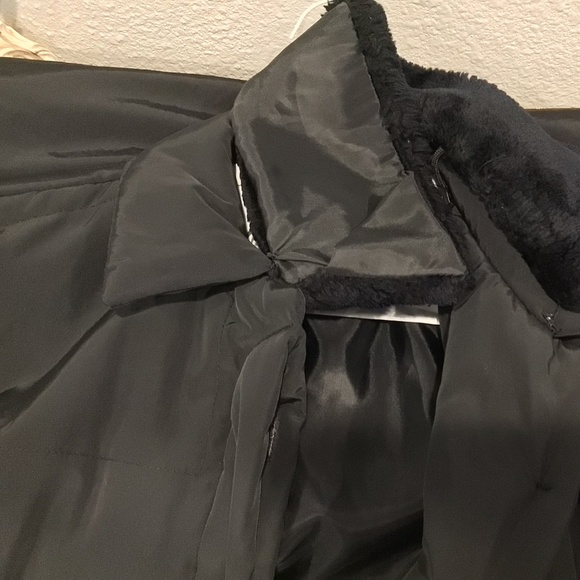 Authentic PRADA Black Synthetic & Fur collar button jacket - Picture 6 of 7